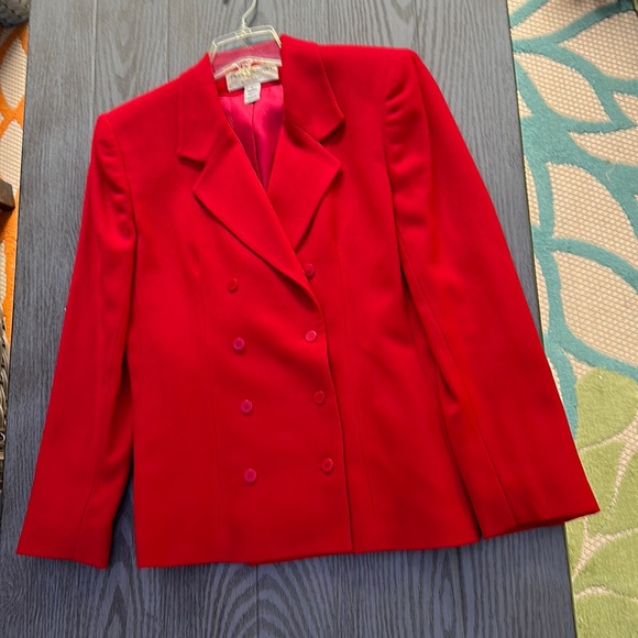 Woman’s Red Blazer - Picture 1 of 3